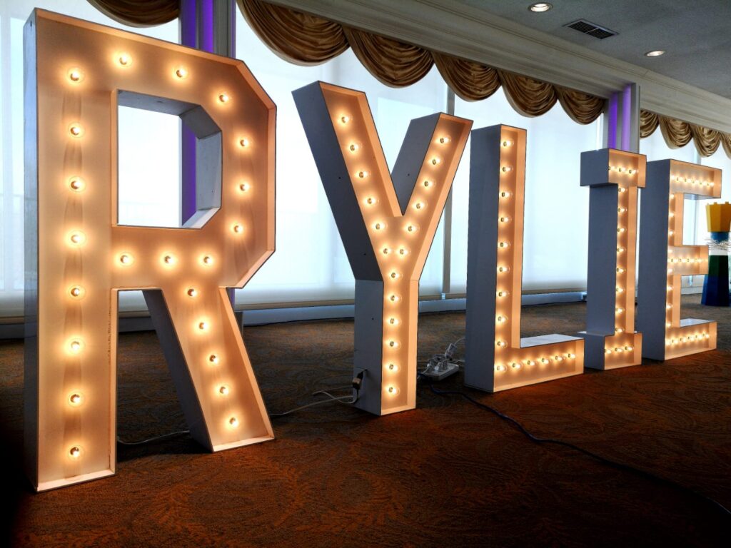 marquee letter rentals in Clearwater