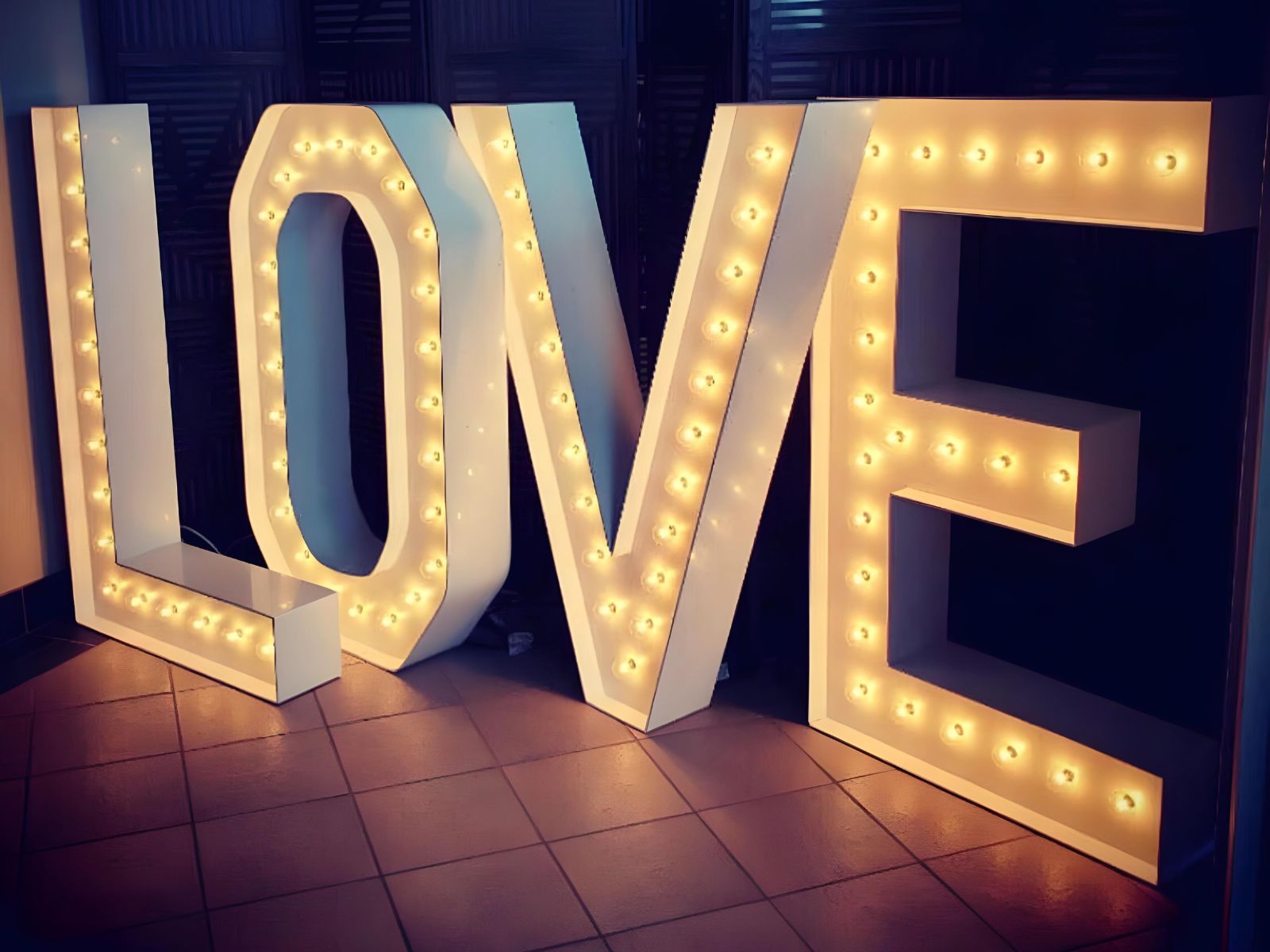 LOVE Marquee Lights Letters